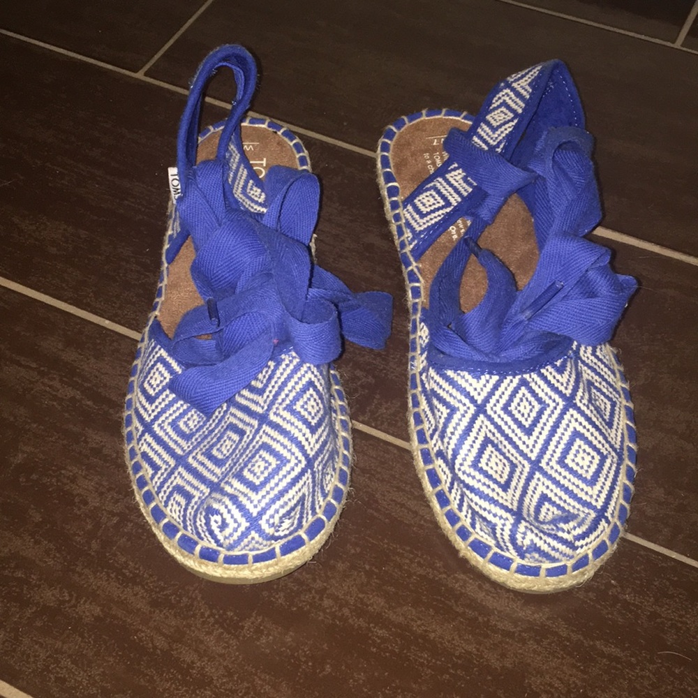 Toms Sandals size 7 NEVER WORN